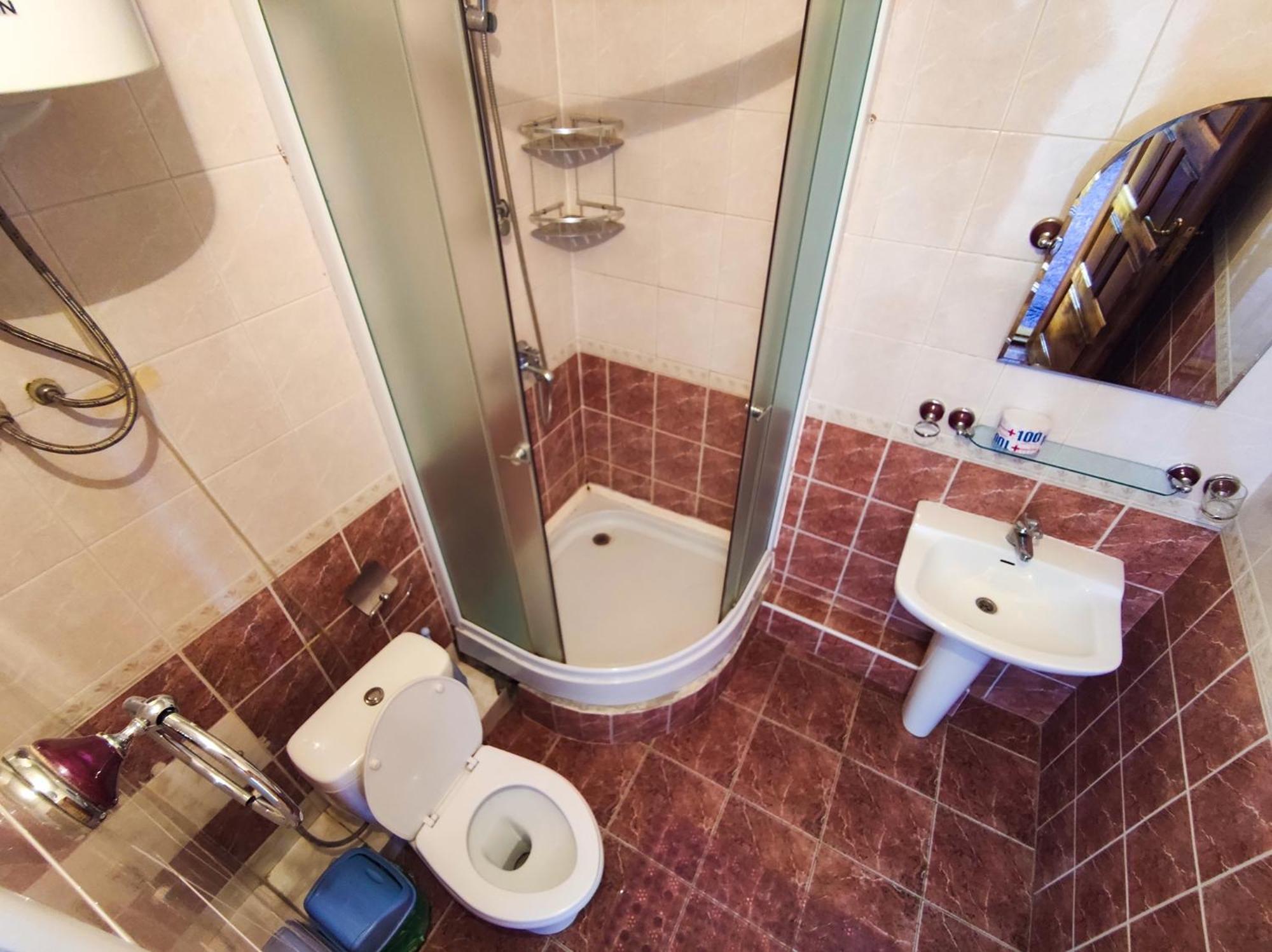 Адилет Hotell Cholpon-Ata Exteriör bild