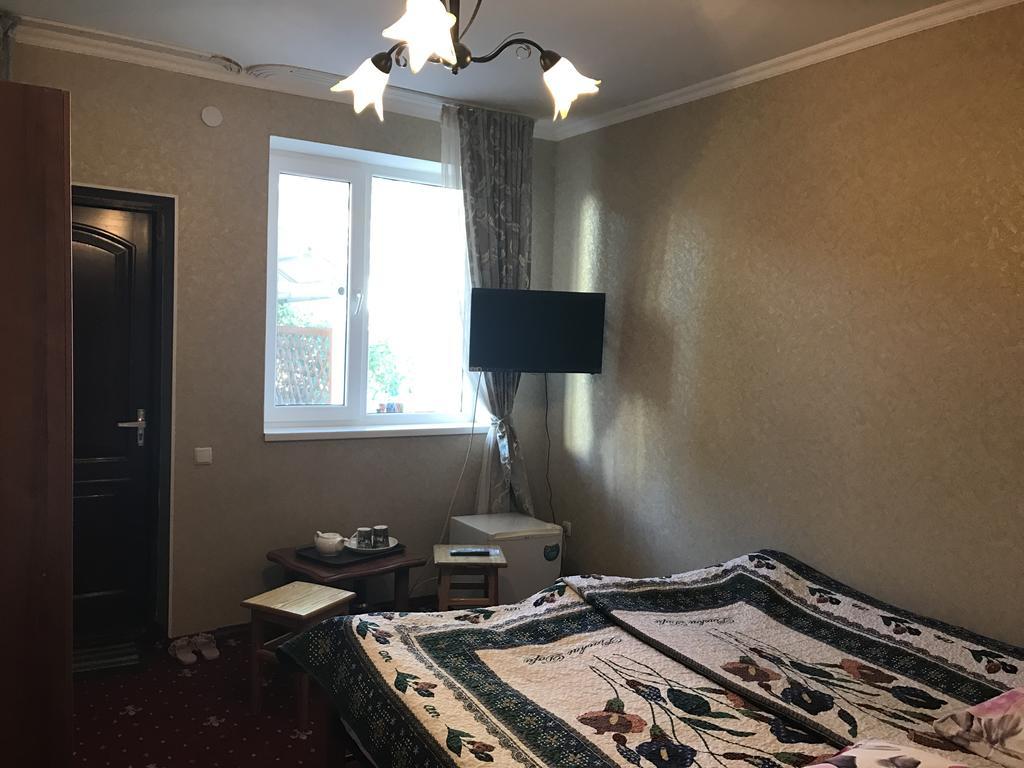 Адилет Hotell Cholpon-Ata Exteriör bild
