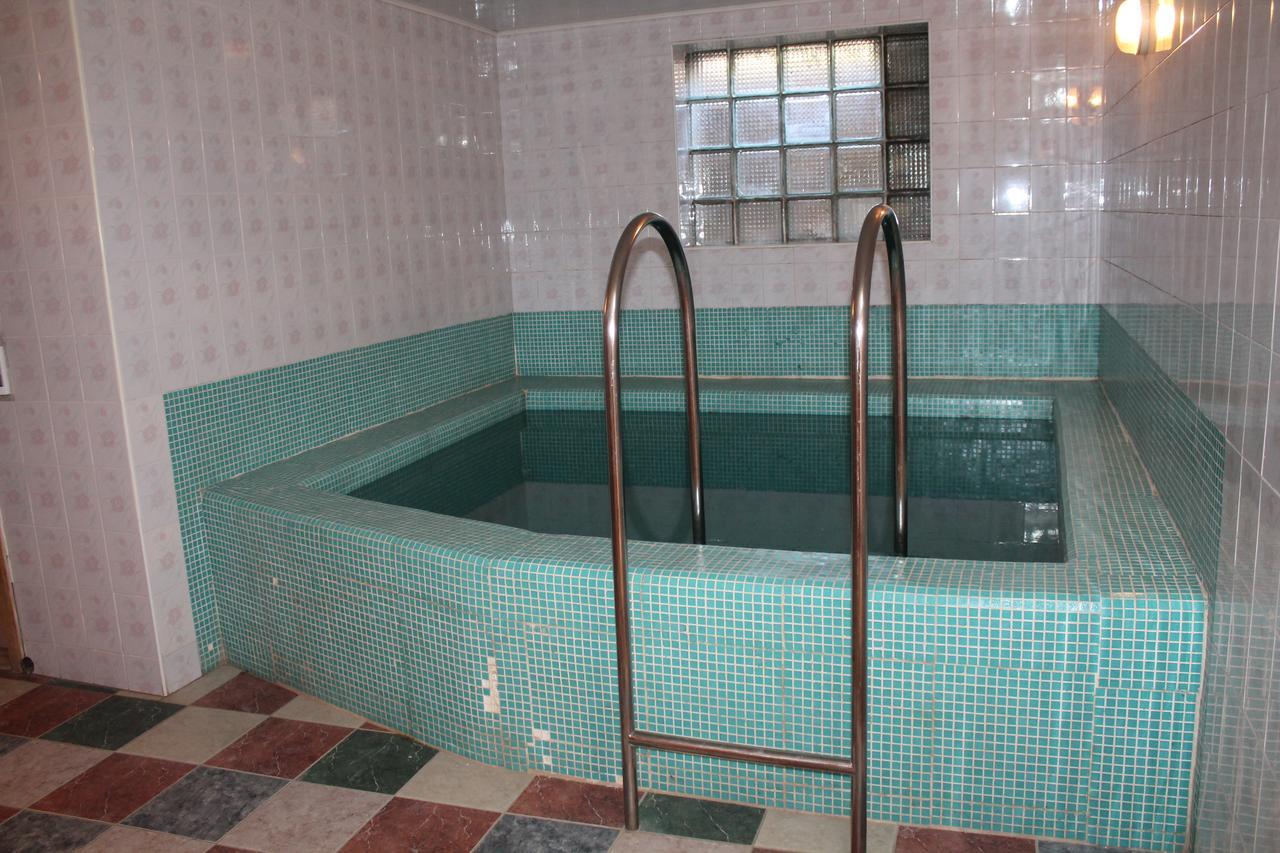 Адилет Hotell Cholpon-Ata Exteriör bild
